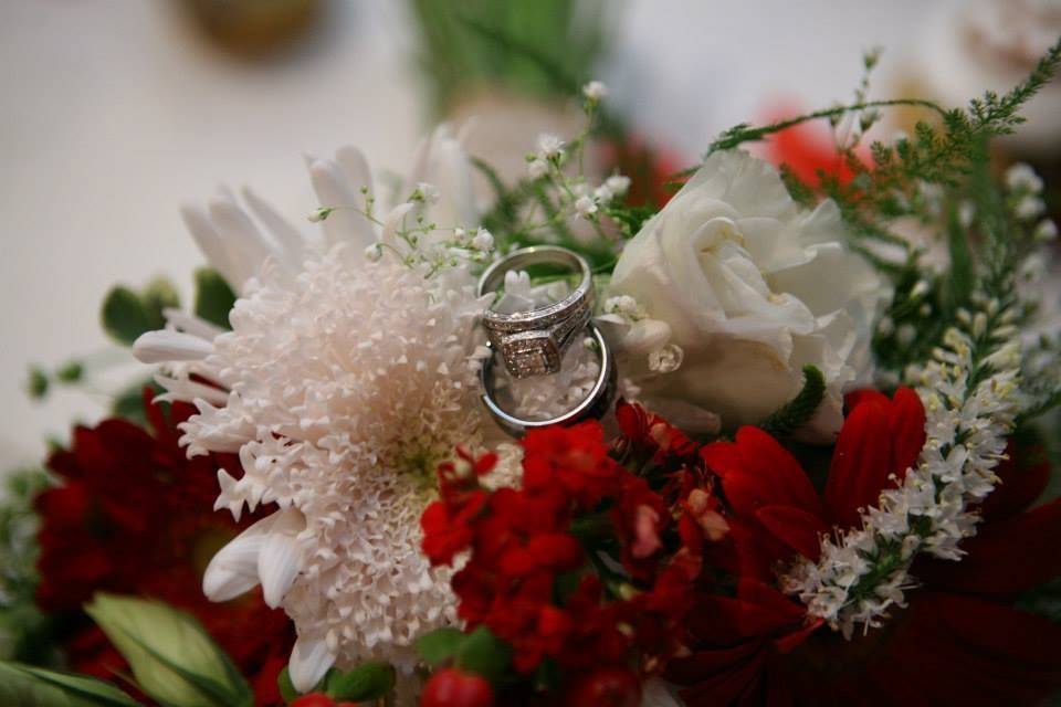 Rings and flowers