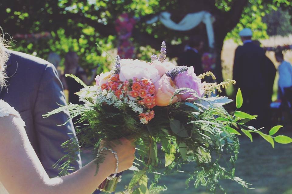 Wild cascading bouquet