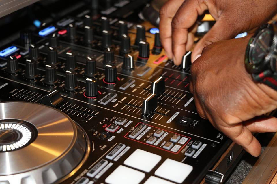 DJ Complex Music Services