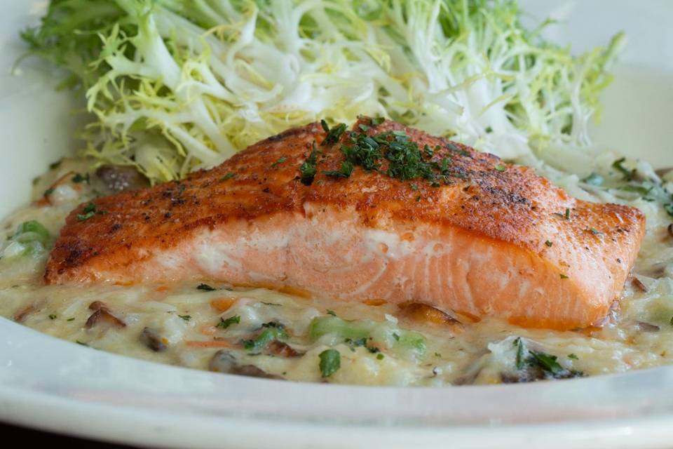 Grilled Columbia River salmon