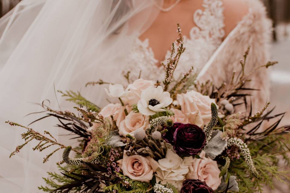 Winter bouquet 📷 Erin Ashley