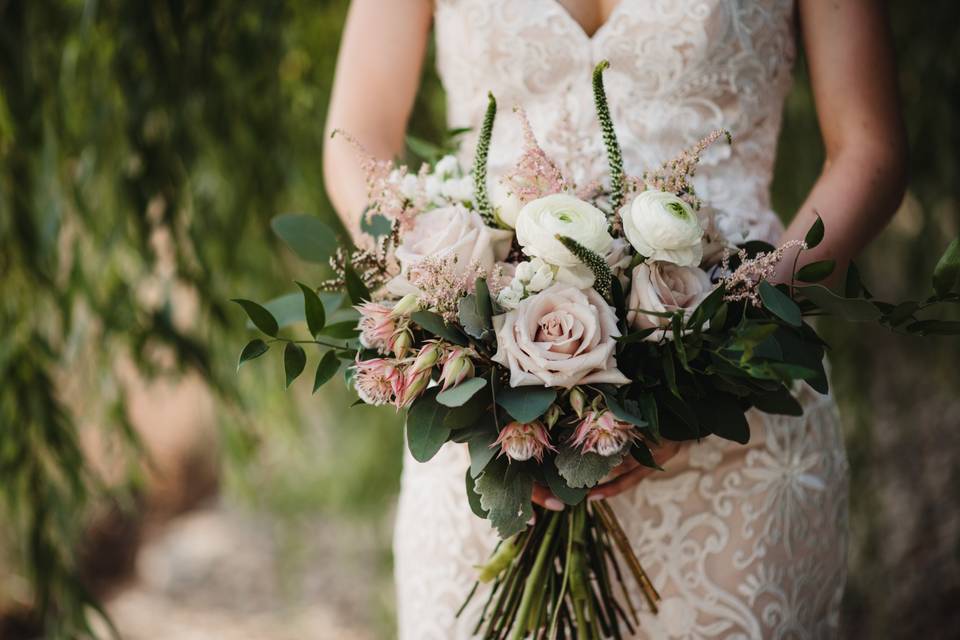 Bouquets 📷 Meghan Lee Harris