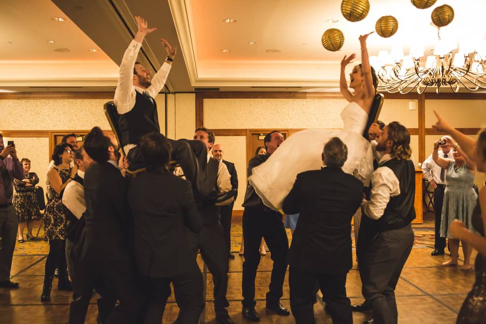 Tossing the bride and groom