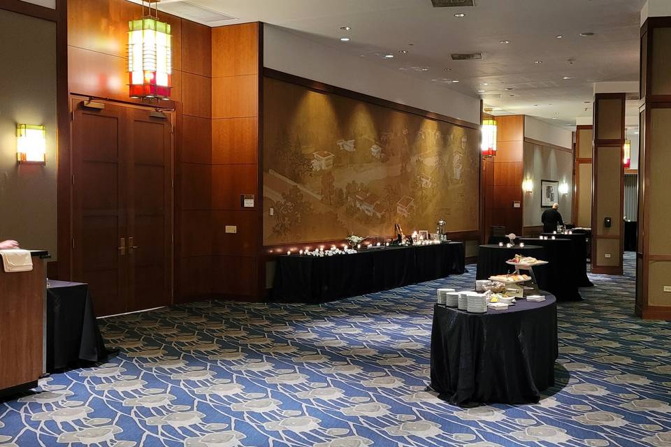 Elegant cocktail event
