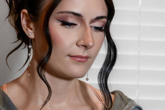 Soft bridal glam