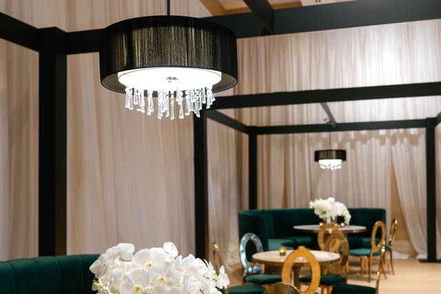 Reception Style in Ballroom