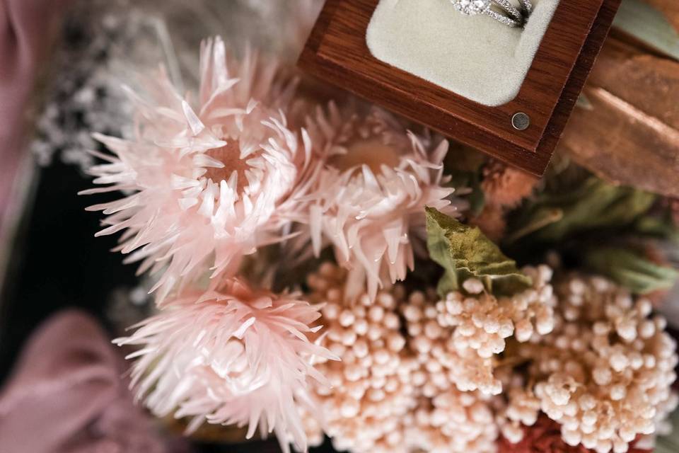 Dried flowers and rings