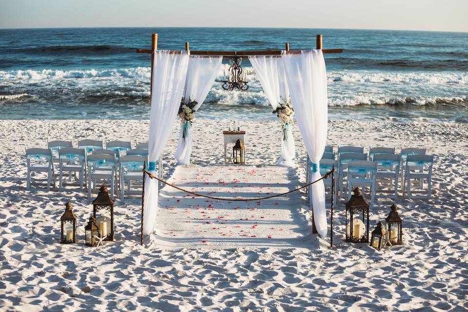 Florida beach wedding ceremony