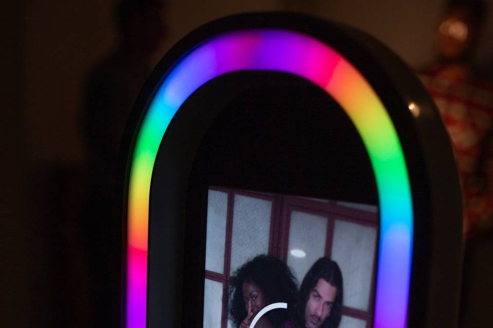 LED SELFIE BOOTH