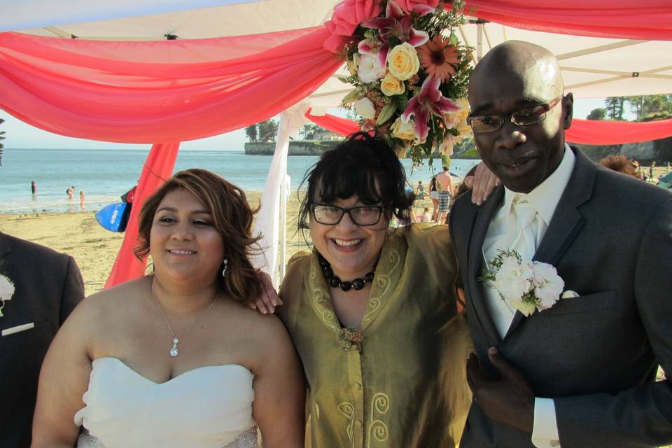 Weddings with Aloha - The Rev. Des