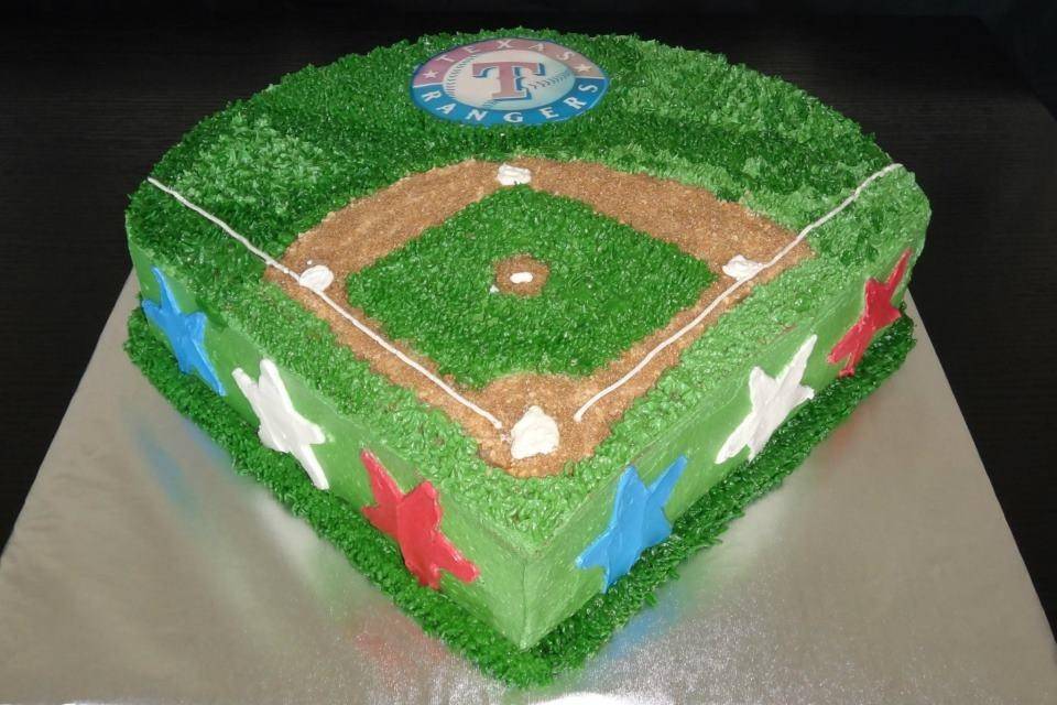 Home Run Baseball Field Edible Cake Topper Image ABPID01863 – A Birthday  Place