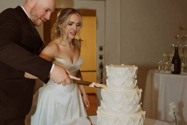 Three tier vintage cake