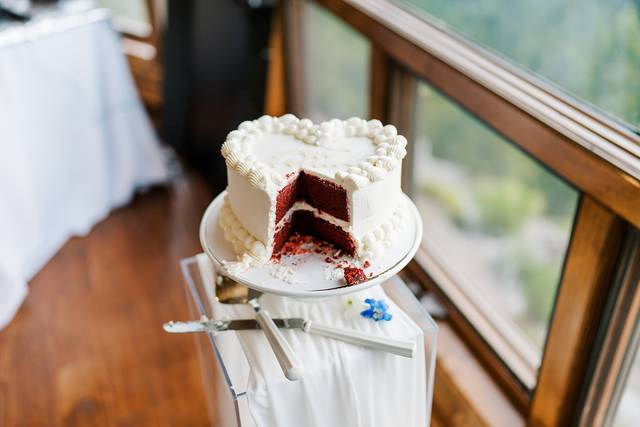 Vintage heart cake, 8 inch