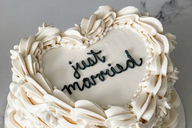 Vintage heart cake, 6 inch