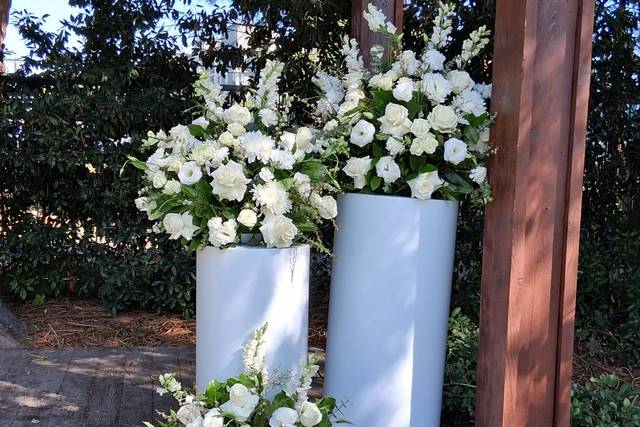 Arch pillar decor