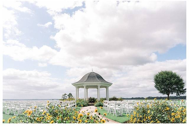 Two Rivers Country Club at Governor's Land