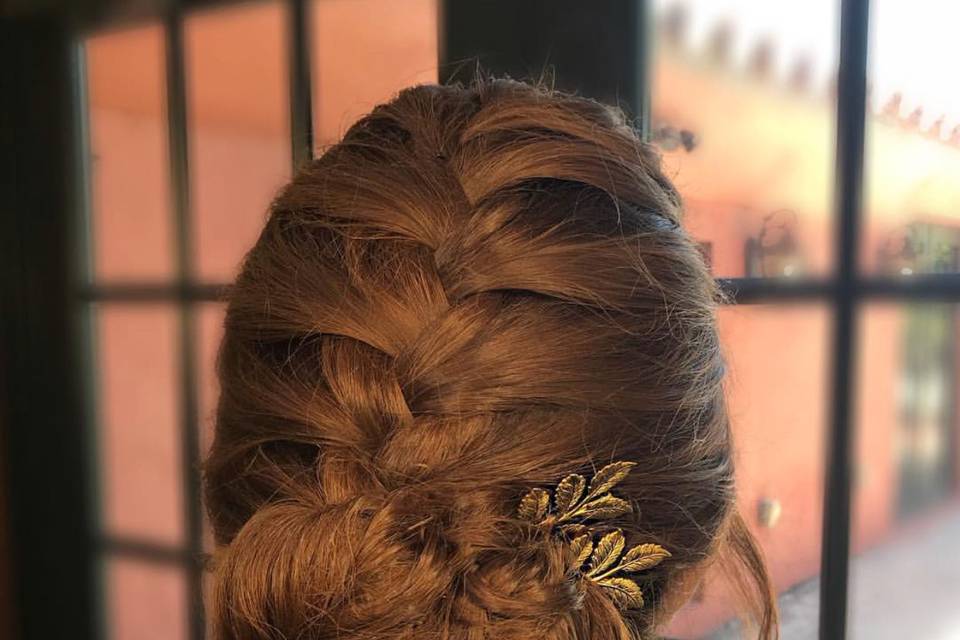 Updo style