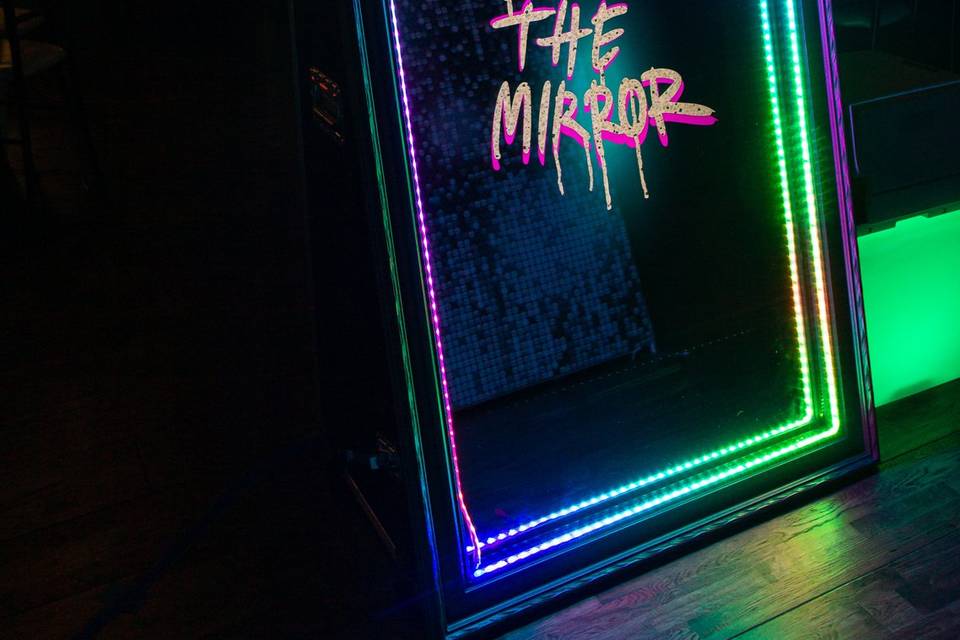 Mirror Booth Animations