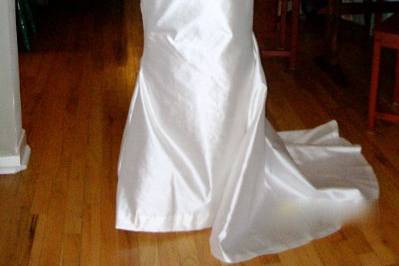 Strapless gown with train