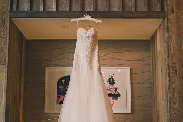 Wedding gown