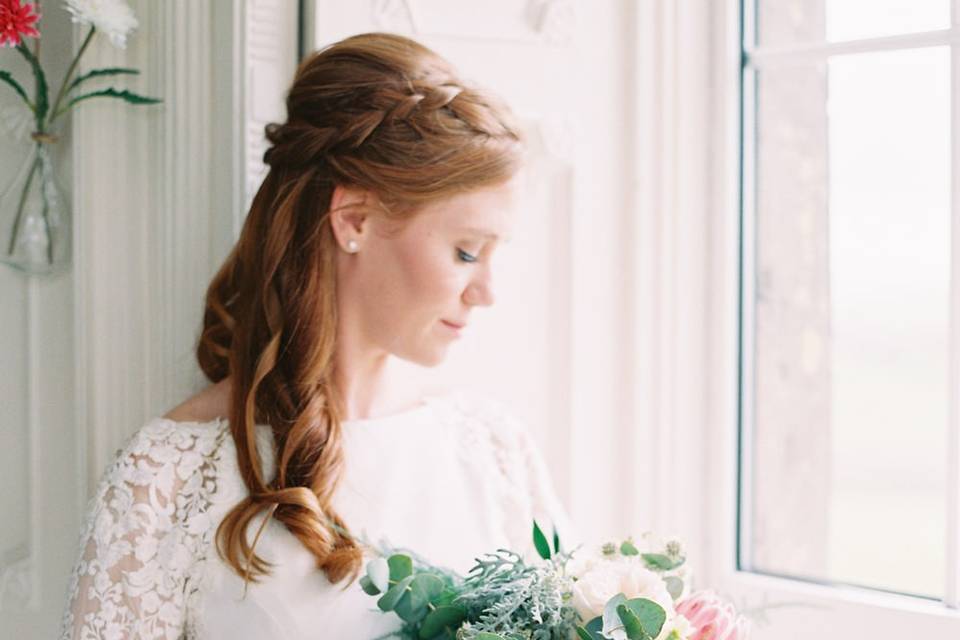Bride with classic style