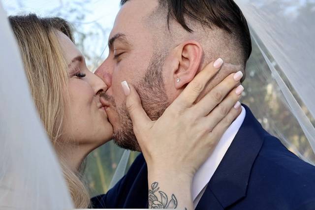 Purely Cinematic Wedding Videos