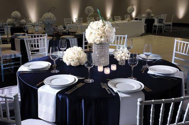 Table setting with centerpiece