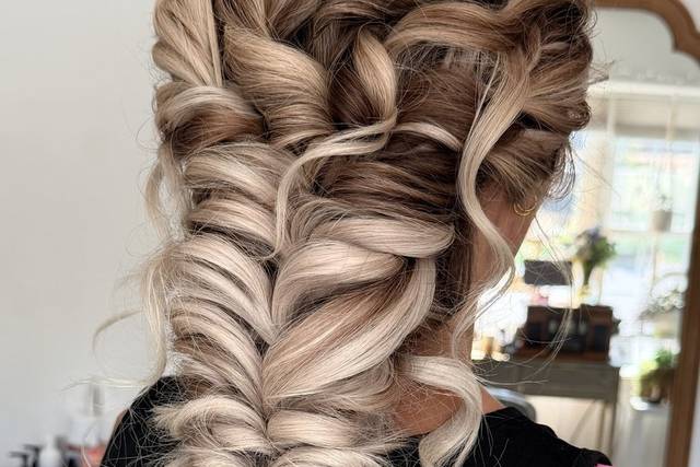 Topsy-Tail Pony