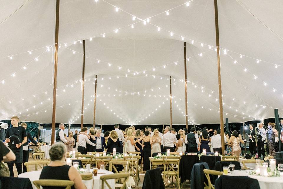 Lighted tent