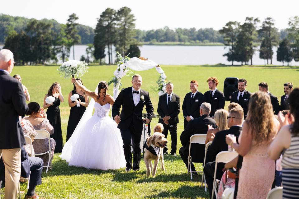 Ceremony kiss