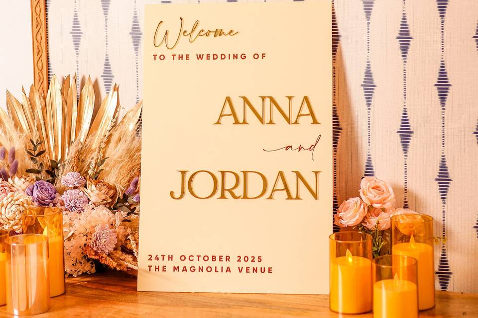 Beige Color Welcome Sign