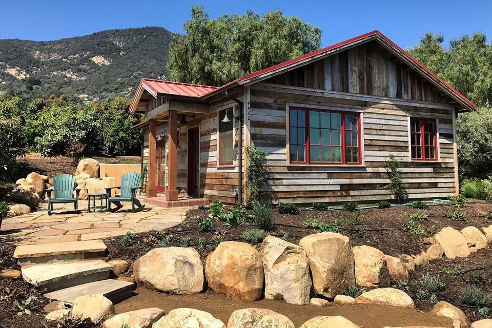 Front view of cottage