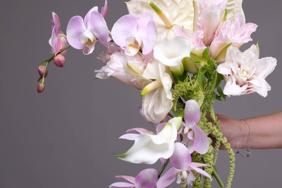 Cascading brial bouquet