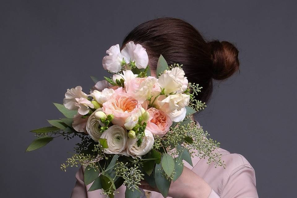 Classical bridal bouquet