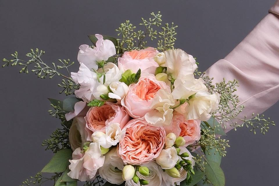 Classical bridal bouquet