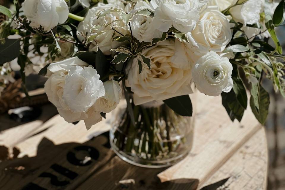 White timeless bouquet
