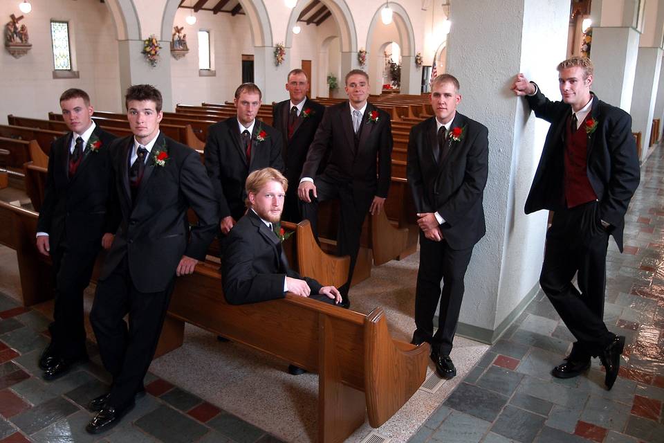 Groomsmen Inside