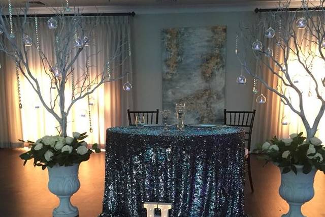 Beautiful trees designed with the MOB as special gift for the bride