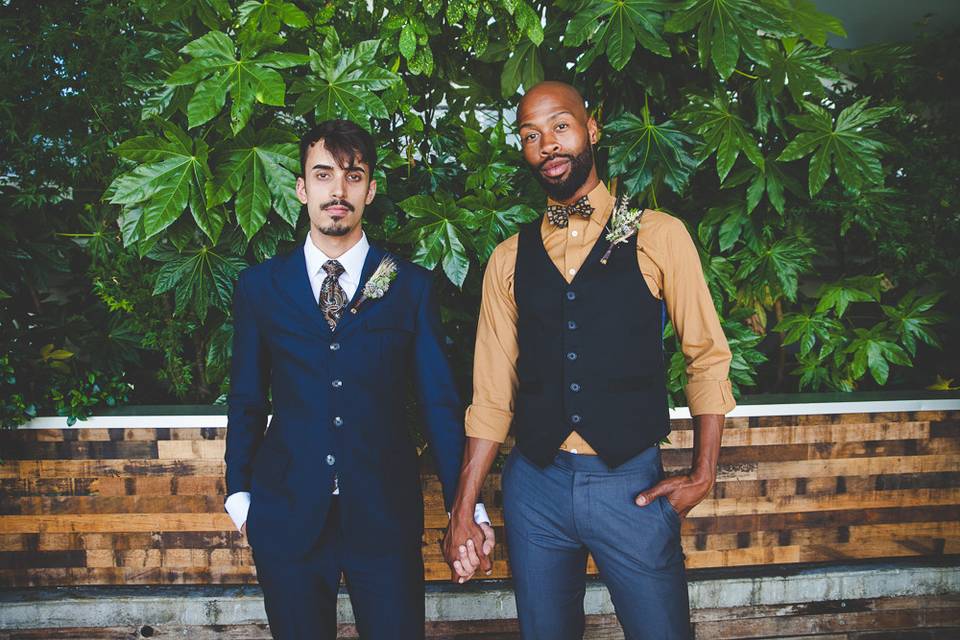 Twisted Aisle Weddings