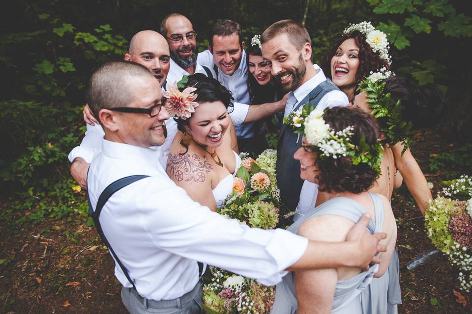 Twisted Aisle Weddings