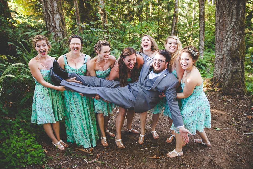 Twisted Aisle Weddings