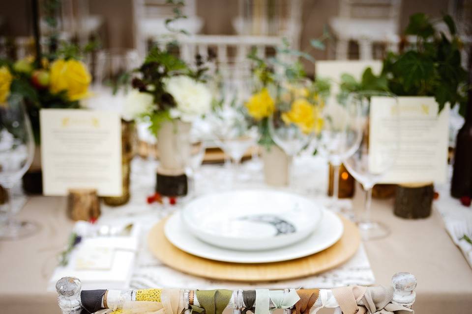 Decorative table setting