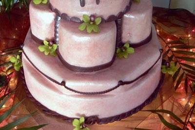 Pearl pink cake