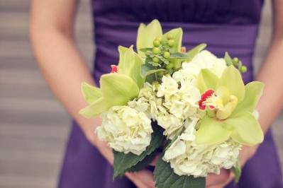 Green and cream blooms