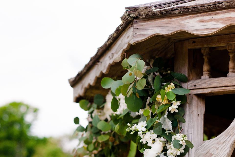 Gazebo garland