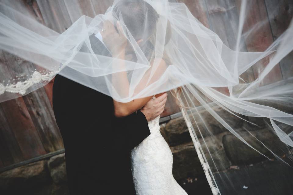 Www.capturedwithlove.com