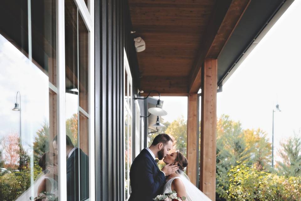 Www.capturedwithlove.com
