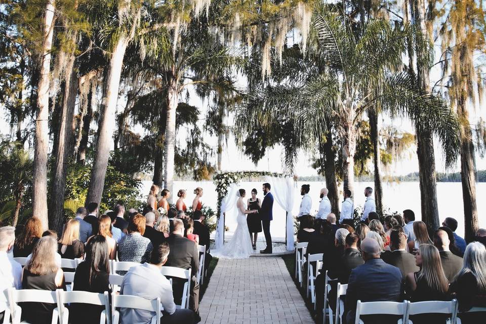 Www.capturedwithlove.com