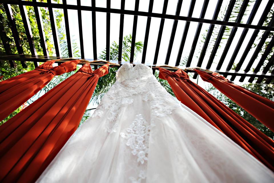 Www.capturedwithlove.com