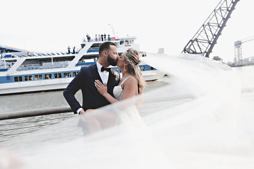 Www.capturedwithlove.com